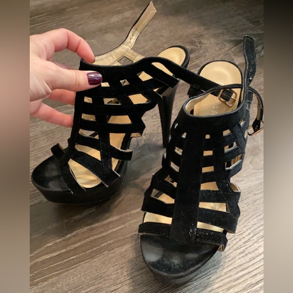 High heel shoes